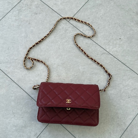 Red Flap Wallet bag - Picture 1 of 4